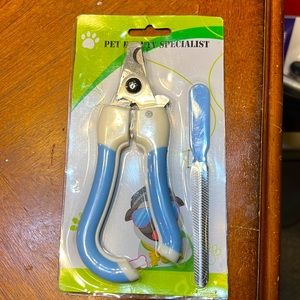 Pet, nail clippers and file New
